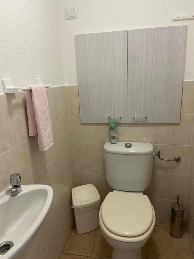Très bel appartement entier proche de la mer 2 chambres 1 salon Vallauris Esterno foto